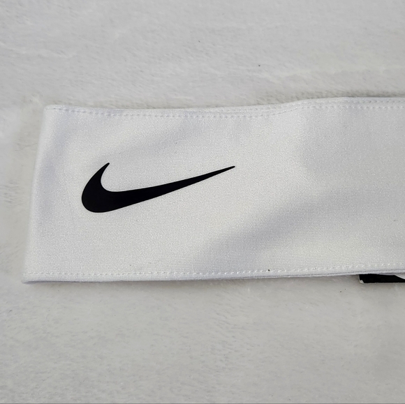 Nwt Nike Dry Dri-Fit White Head Tie Unisex - Picture 2 of 10